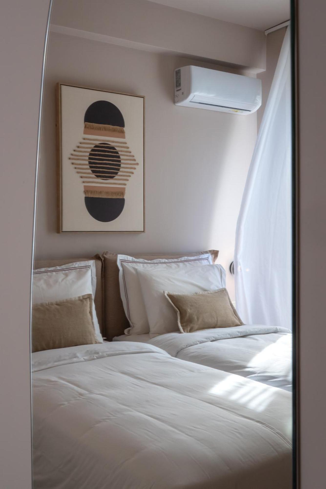 Num Suites & Lofts Athens Luaran gambar