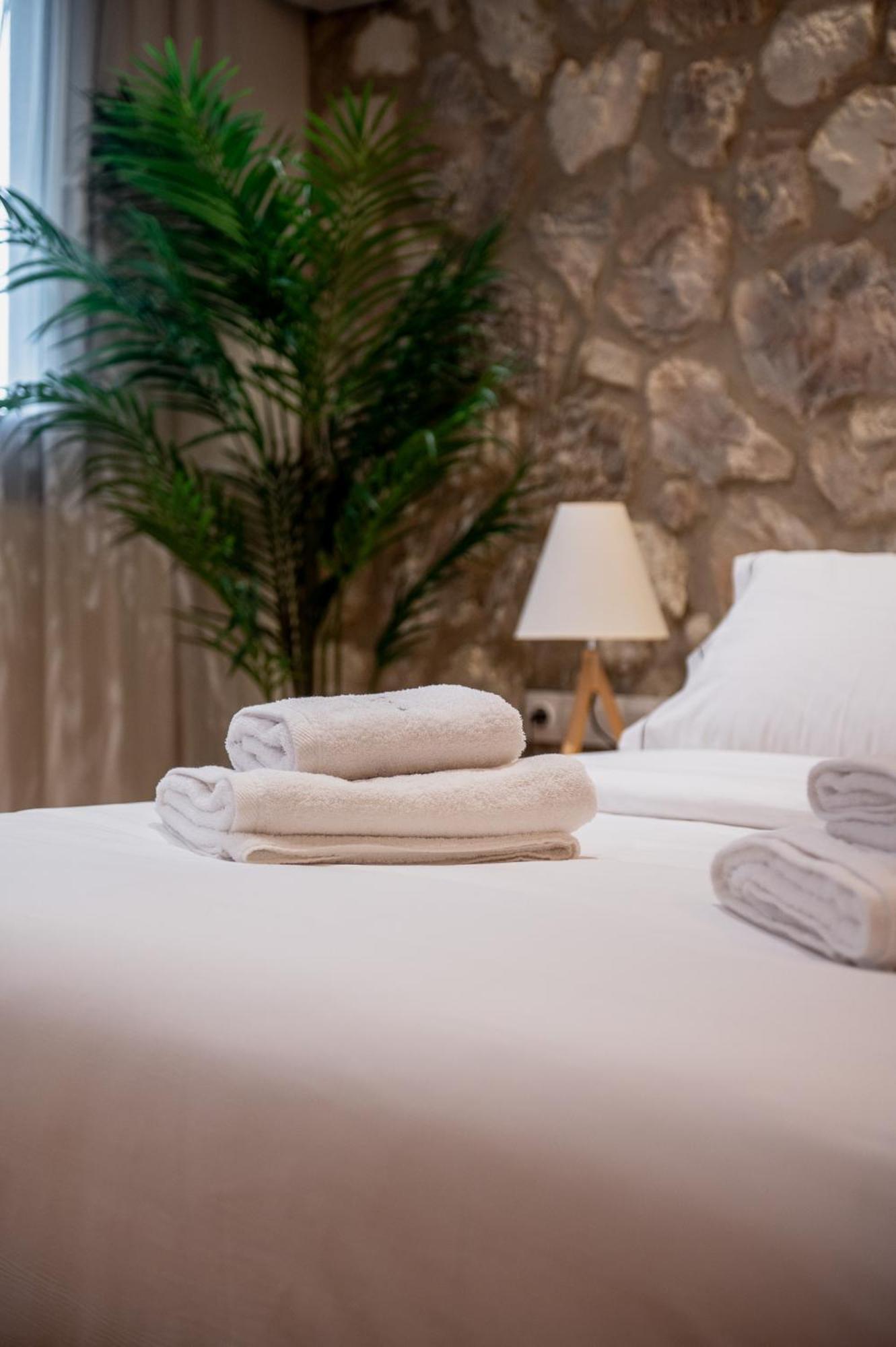 Num Suites & Lofts Athens Luaran gambar